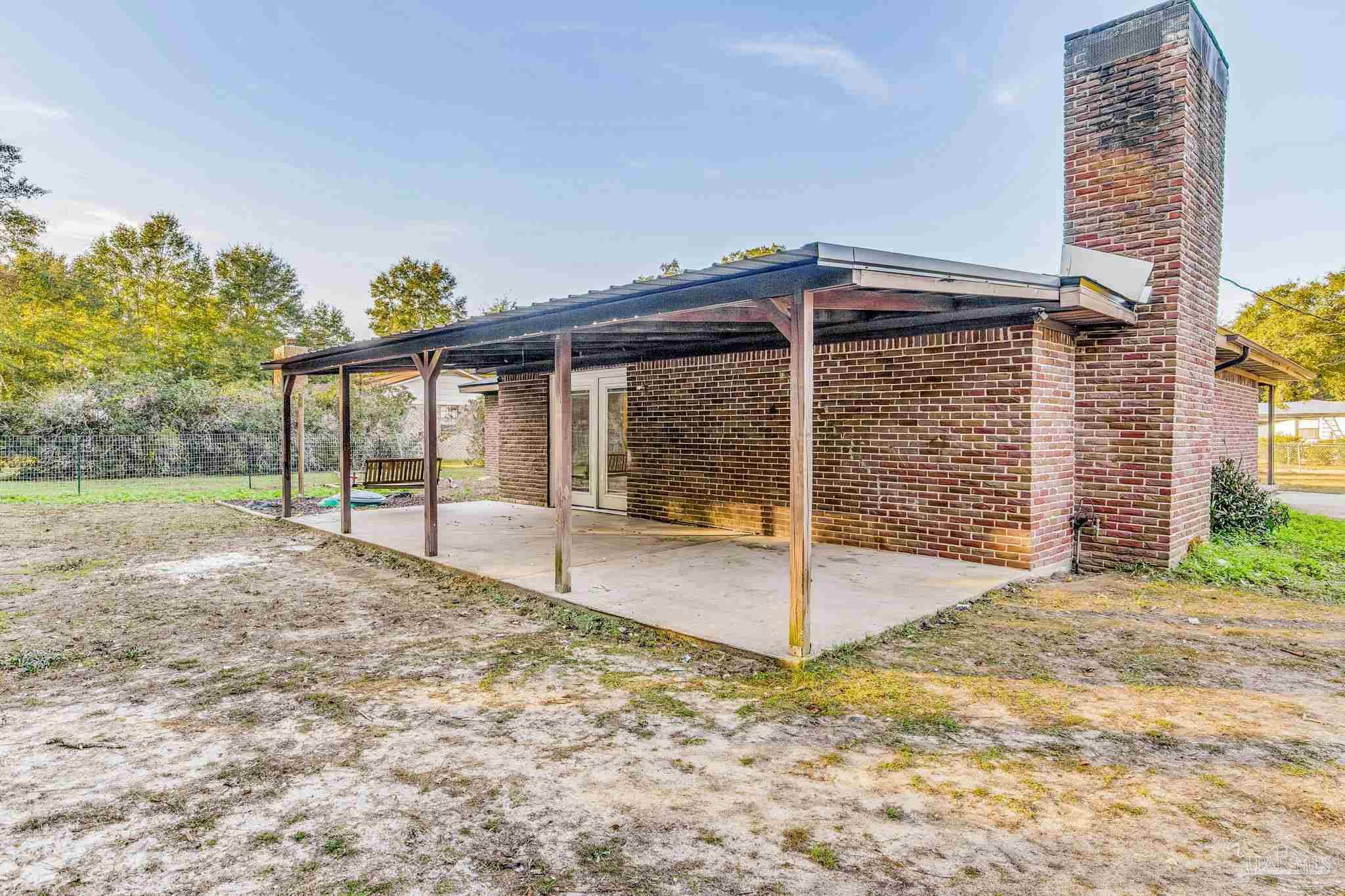 6463 Robie Rd