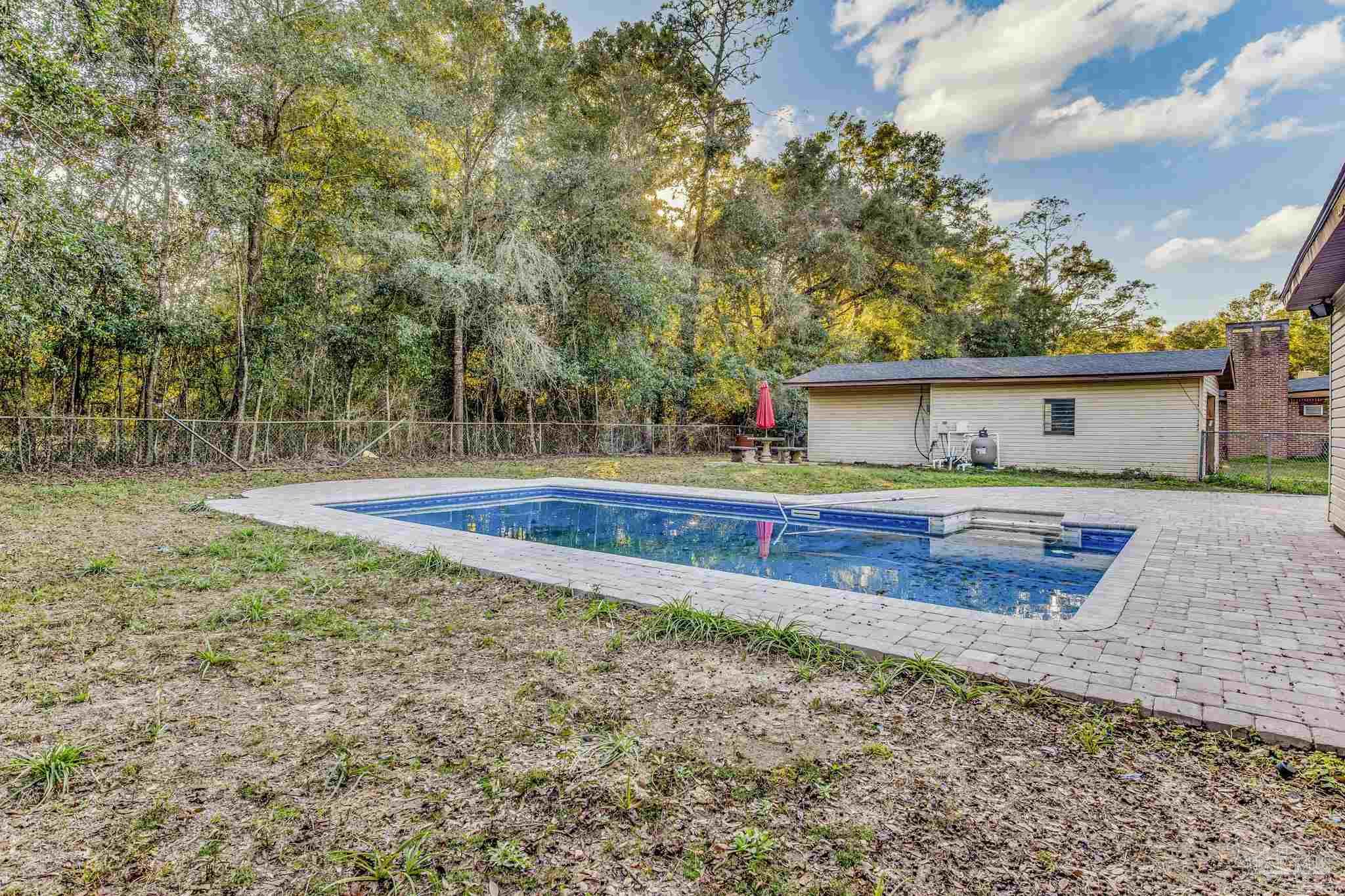 6463 Robie Rd