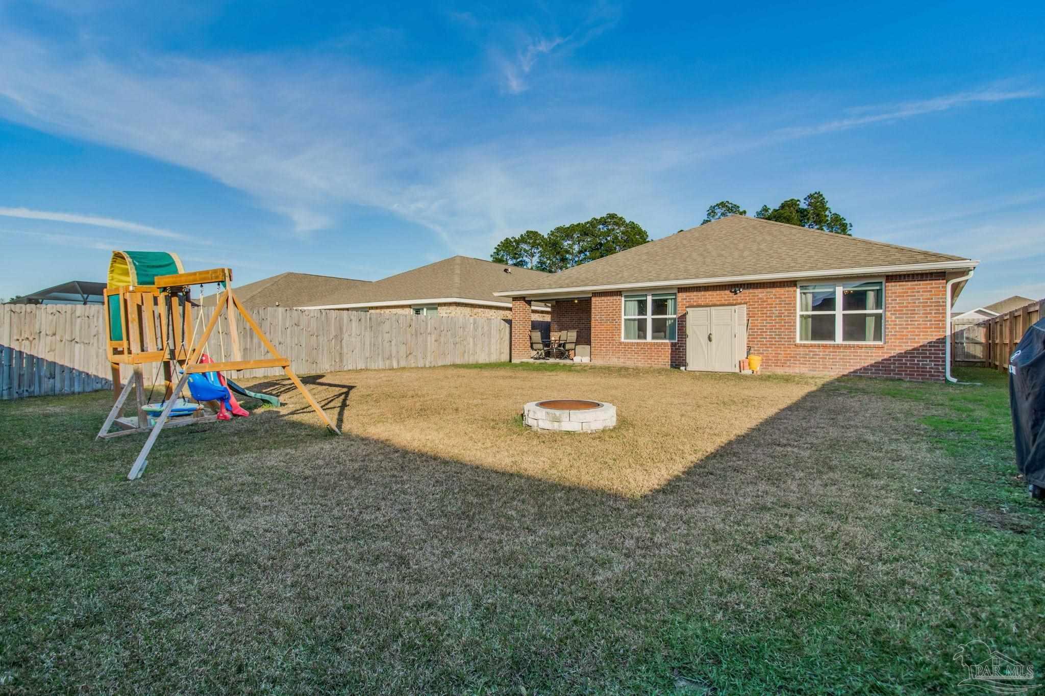 7805 Lakeside Oaks Dr