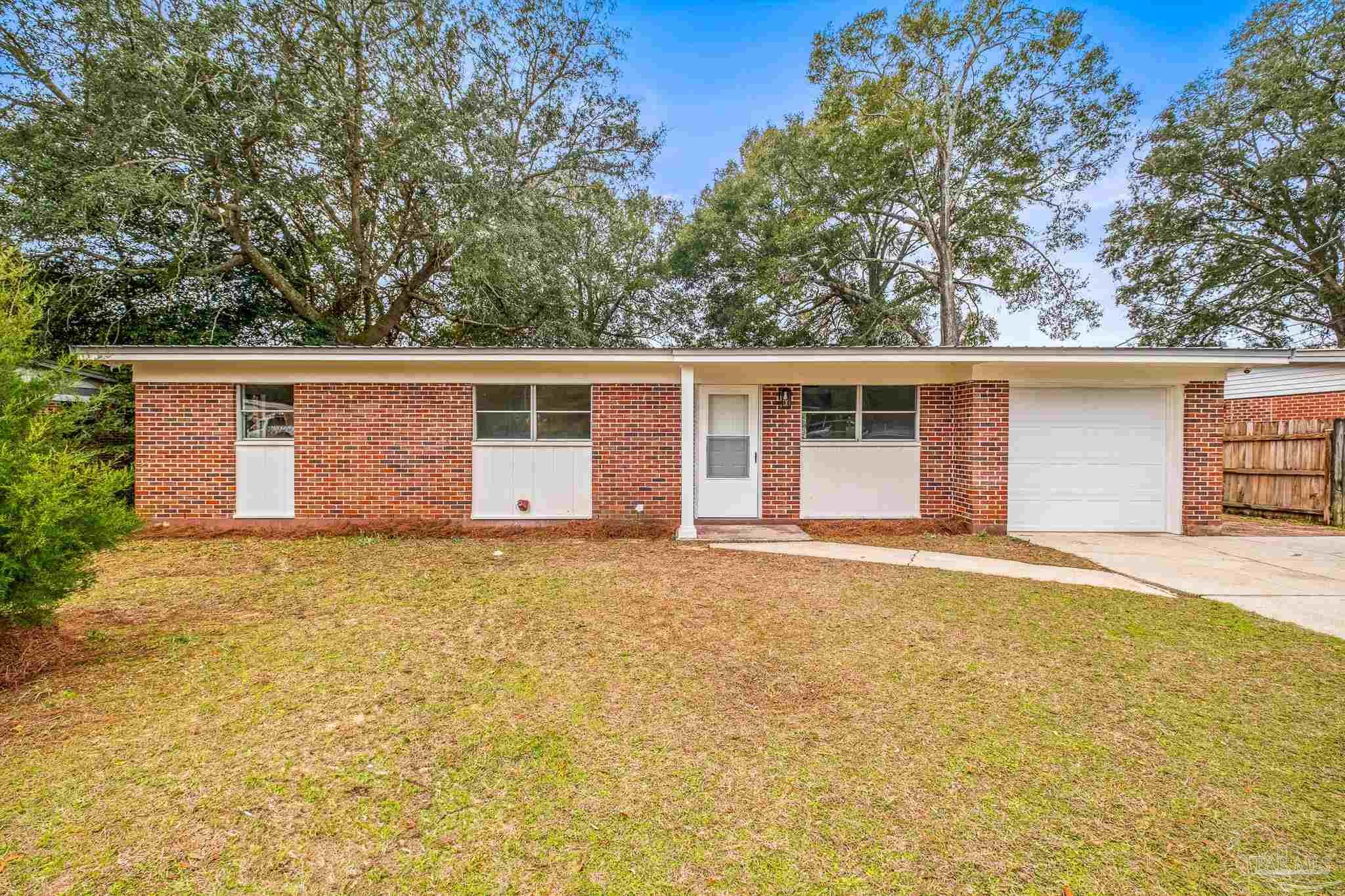 6409 Julia Dr