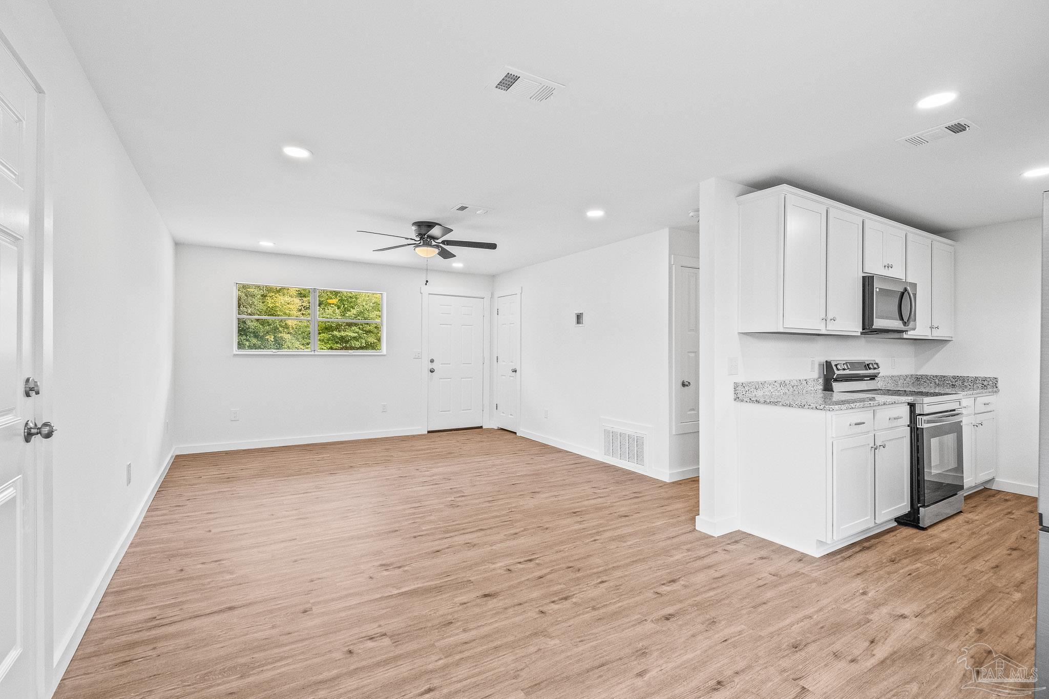6409 Julia Dr