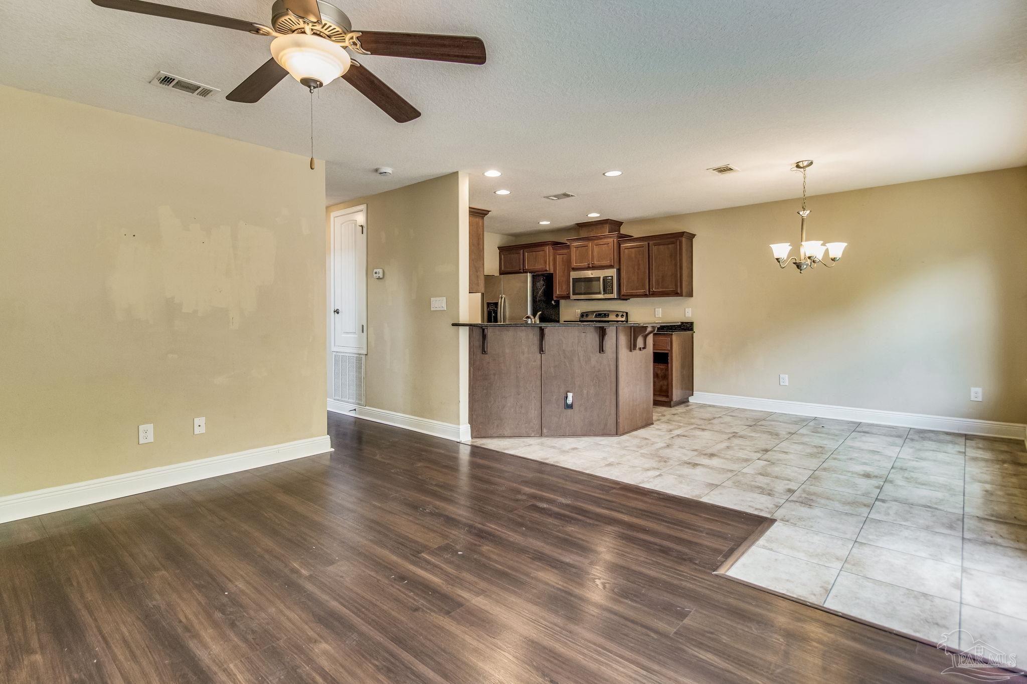 3778 Weatherstone Cir