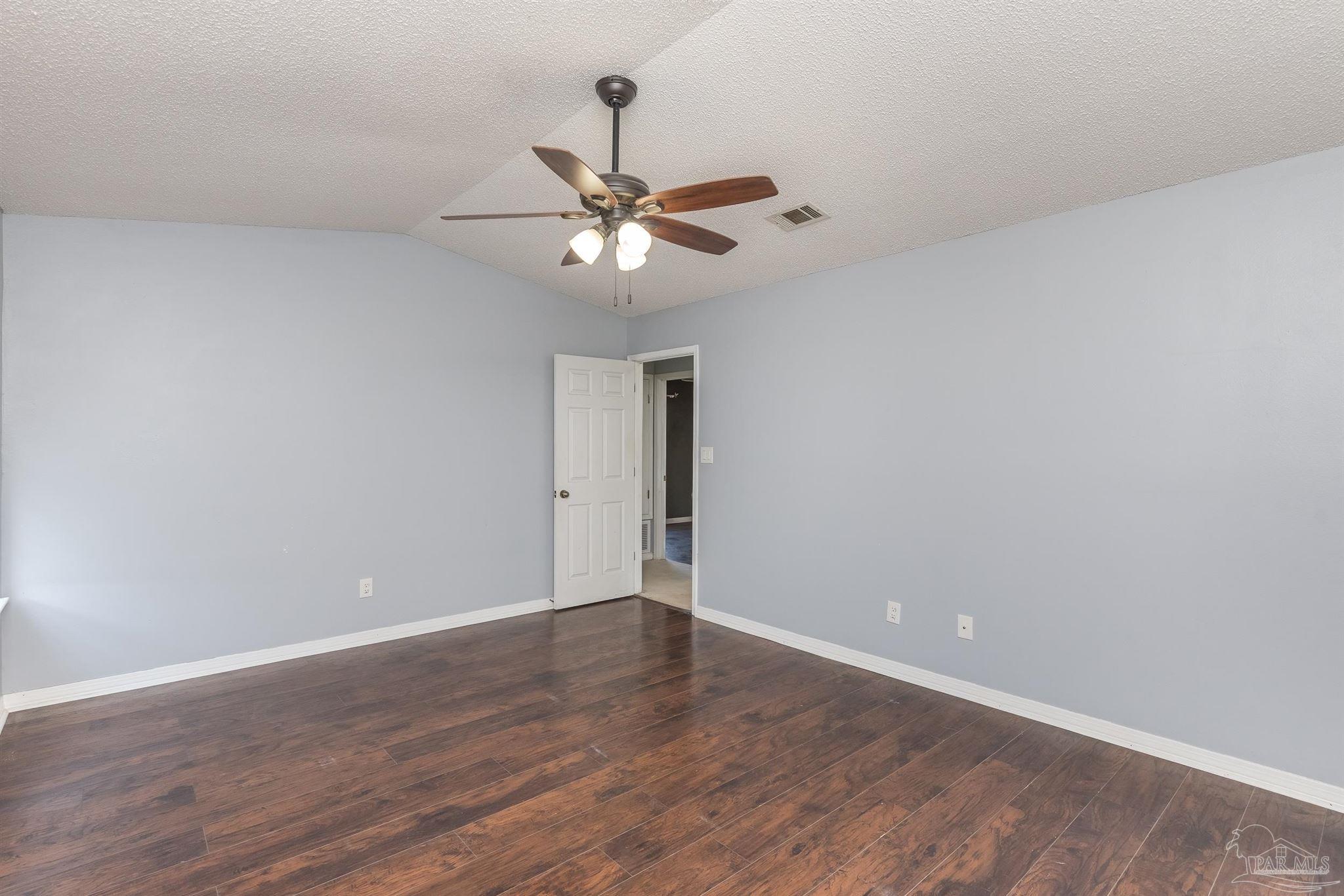 1223 Brook Bend Rd