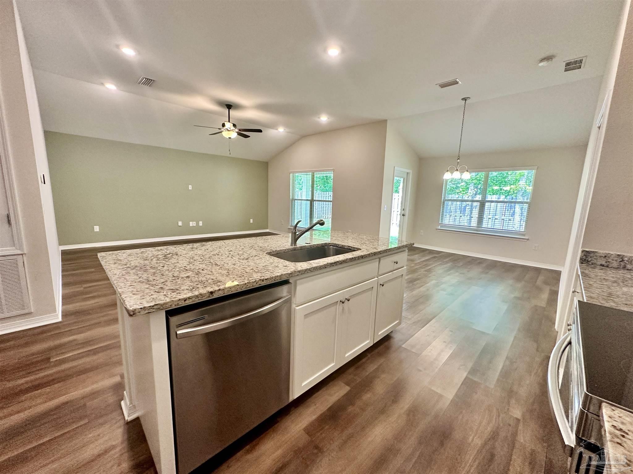 7941 Huntington Creek Ln