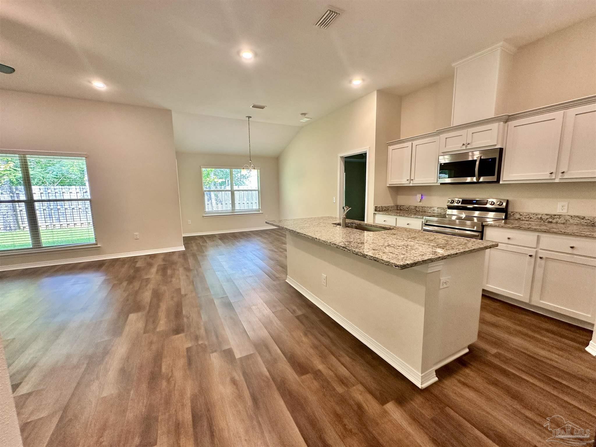 7941 Huntington Creek Ln