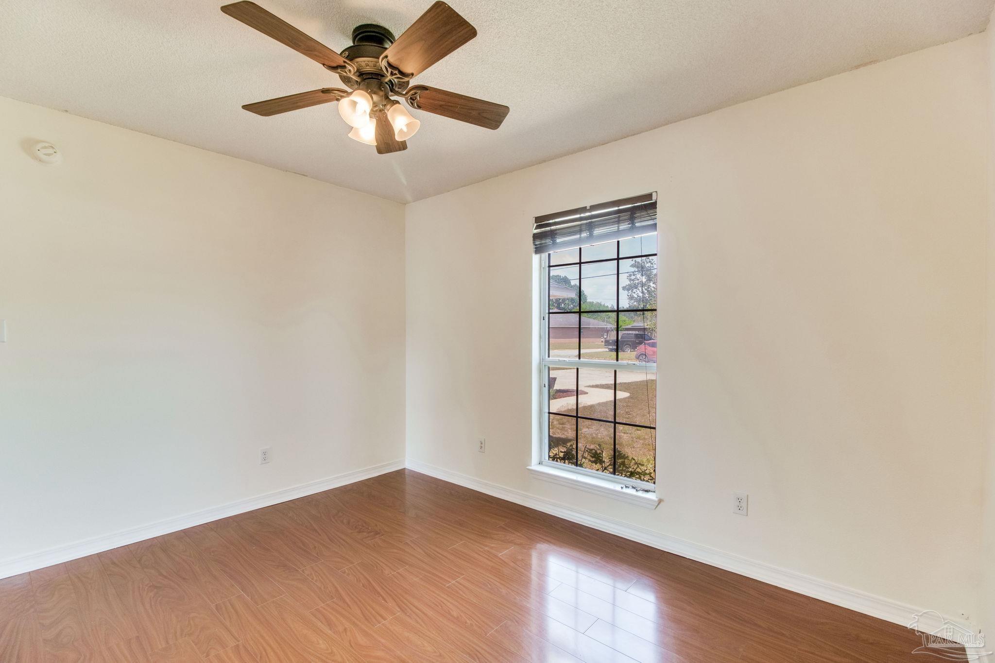 3086 Myrshine Dr