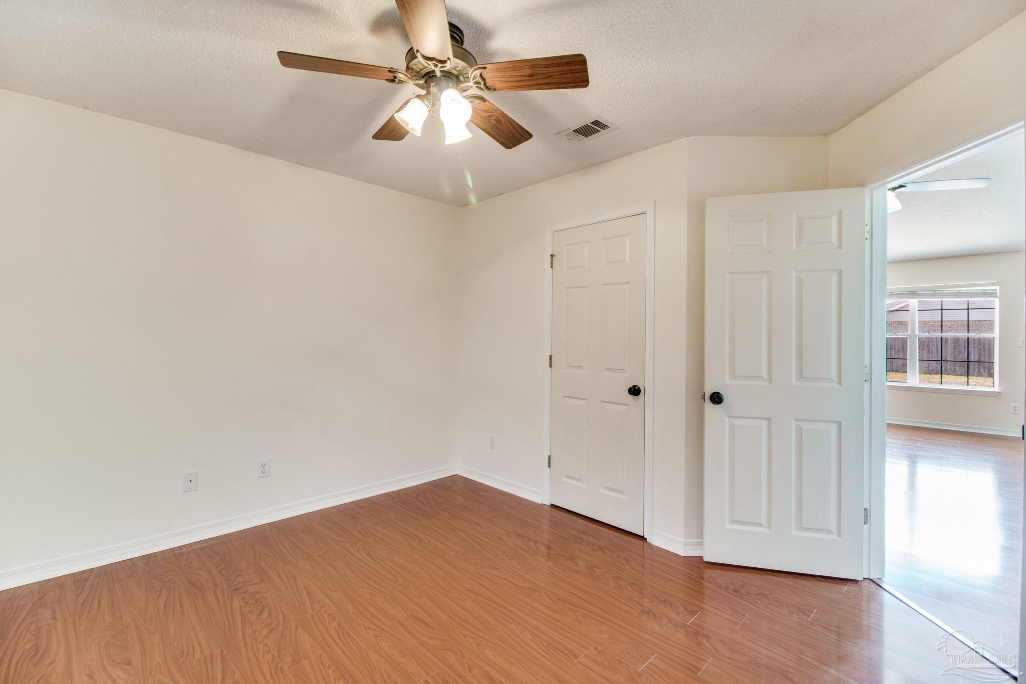 3086 Myrshine Dr