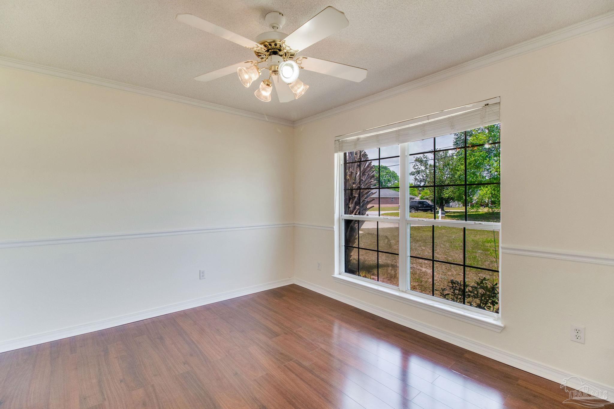 3086 Myrshine Dr