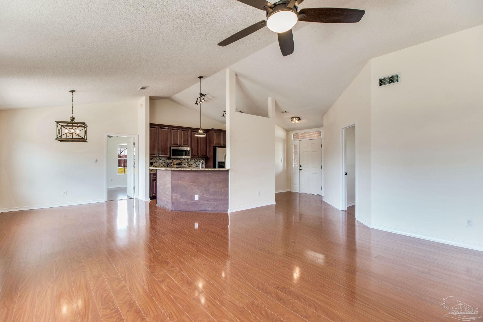 3086 Myrshine Dr