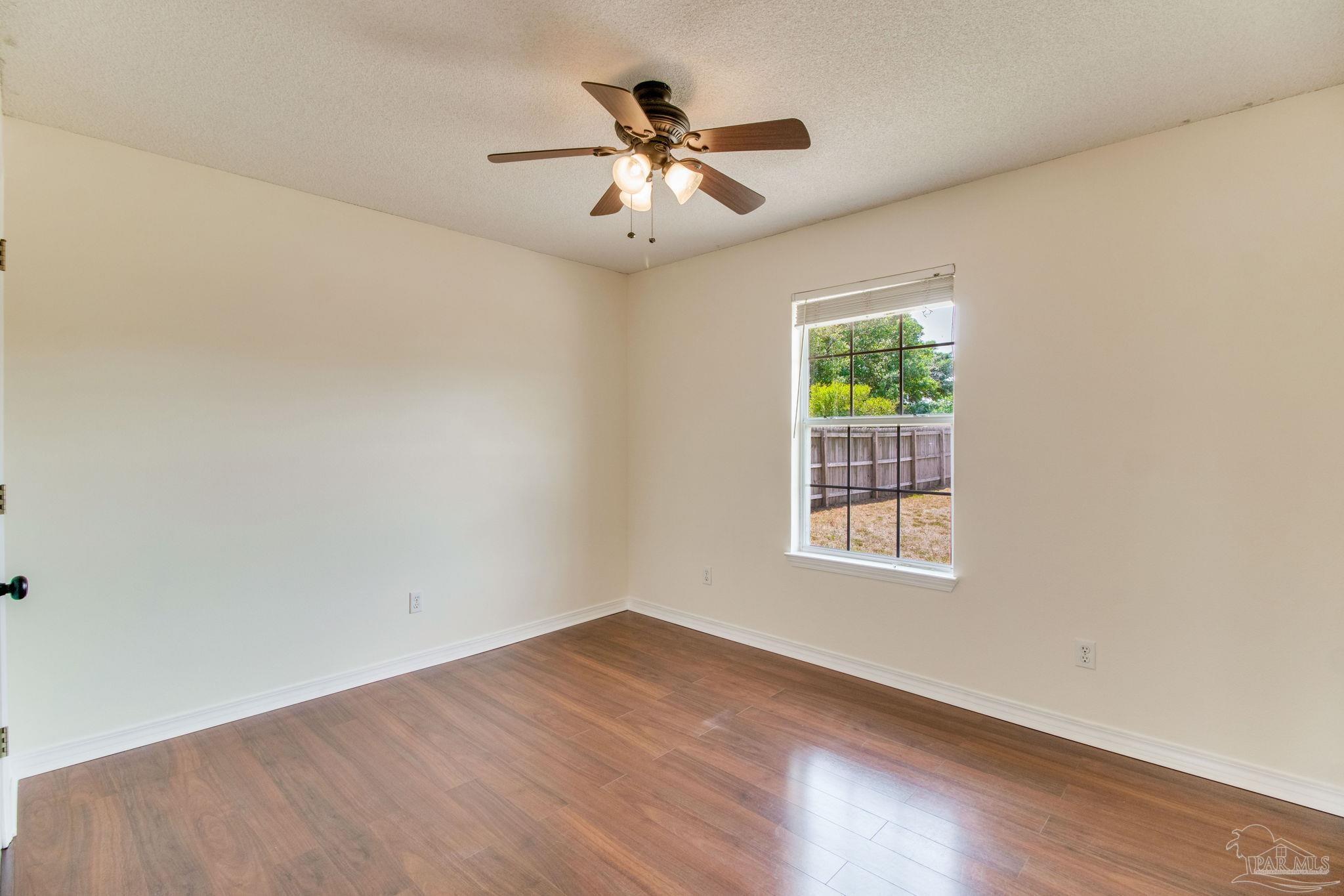 3086 Myrshine Dr