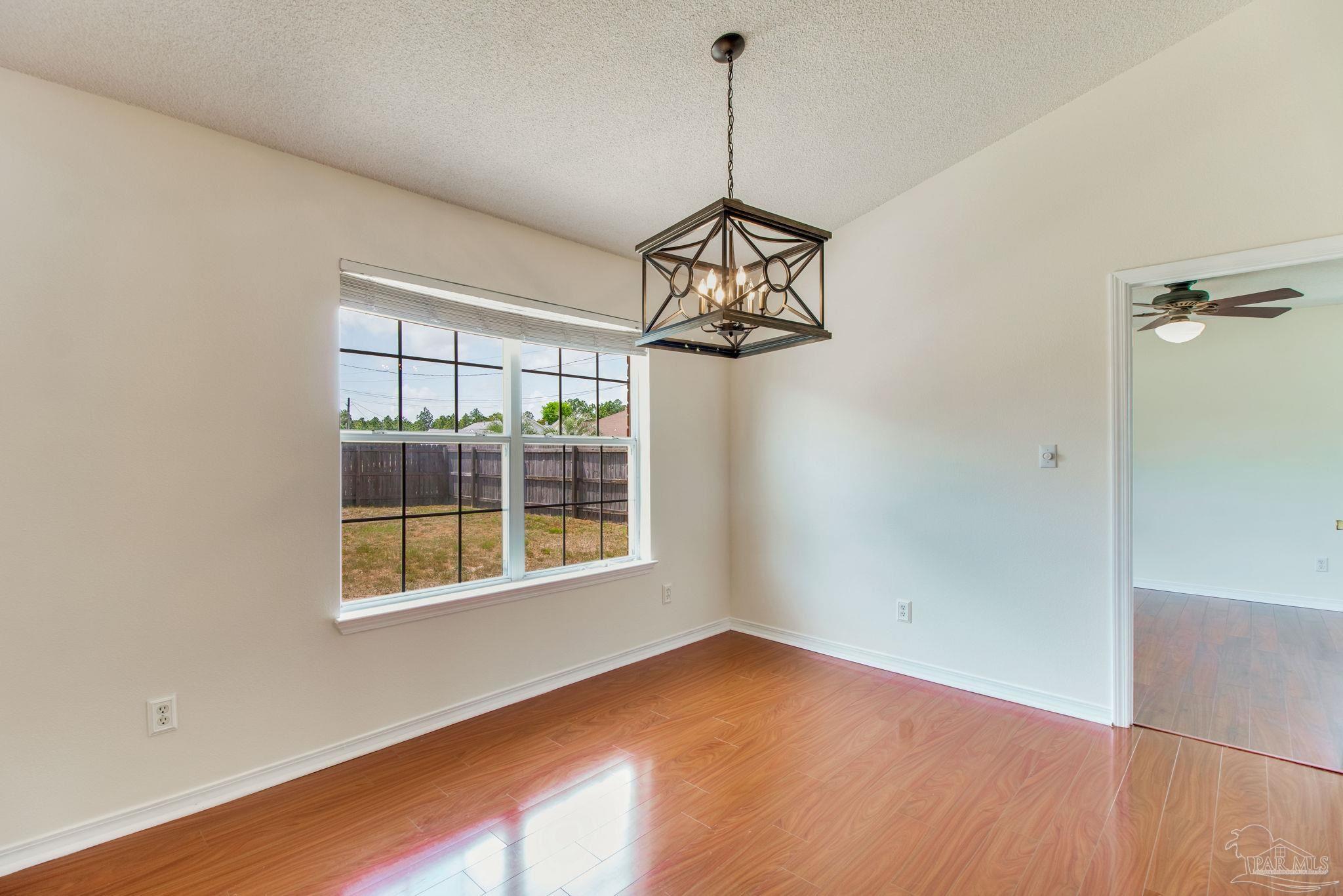 3086 Myrshine Dr
