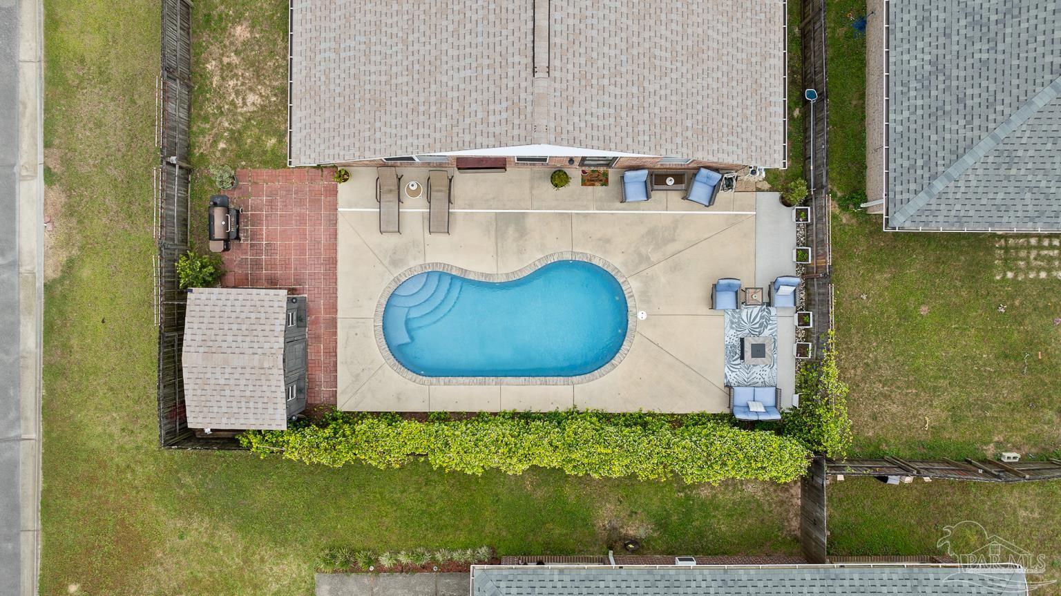 4961 Genevive Ct