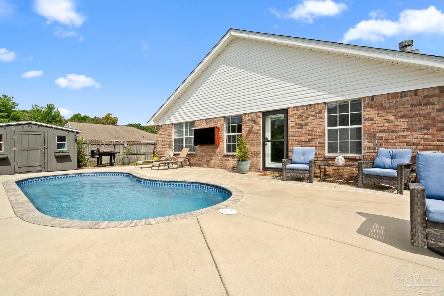 4961 Genevive Ct