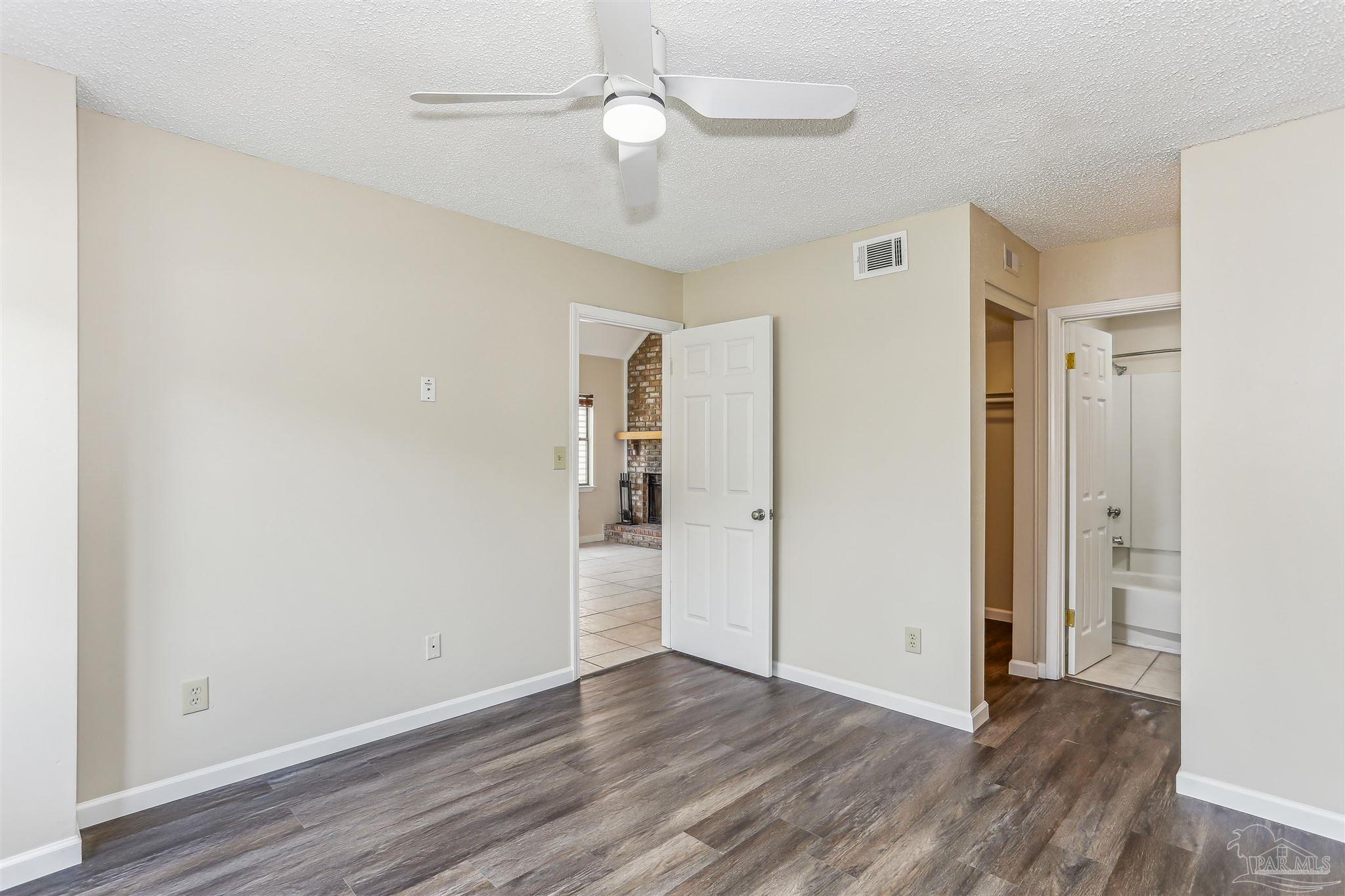 3012 Cedarwood Village Ln
