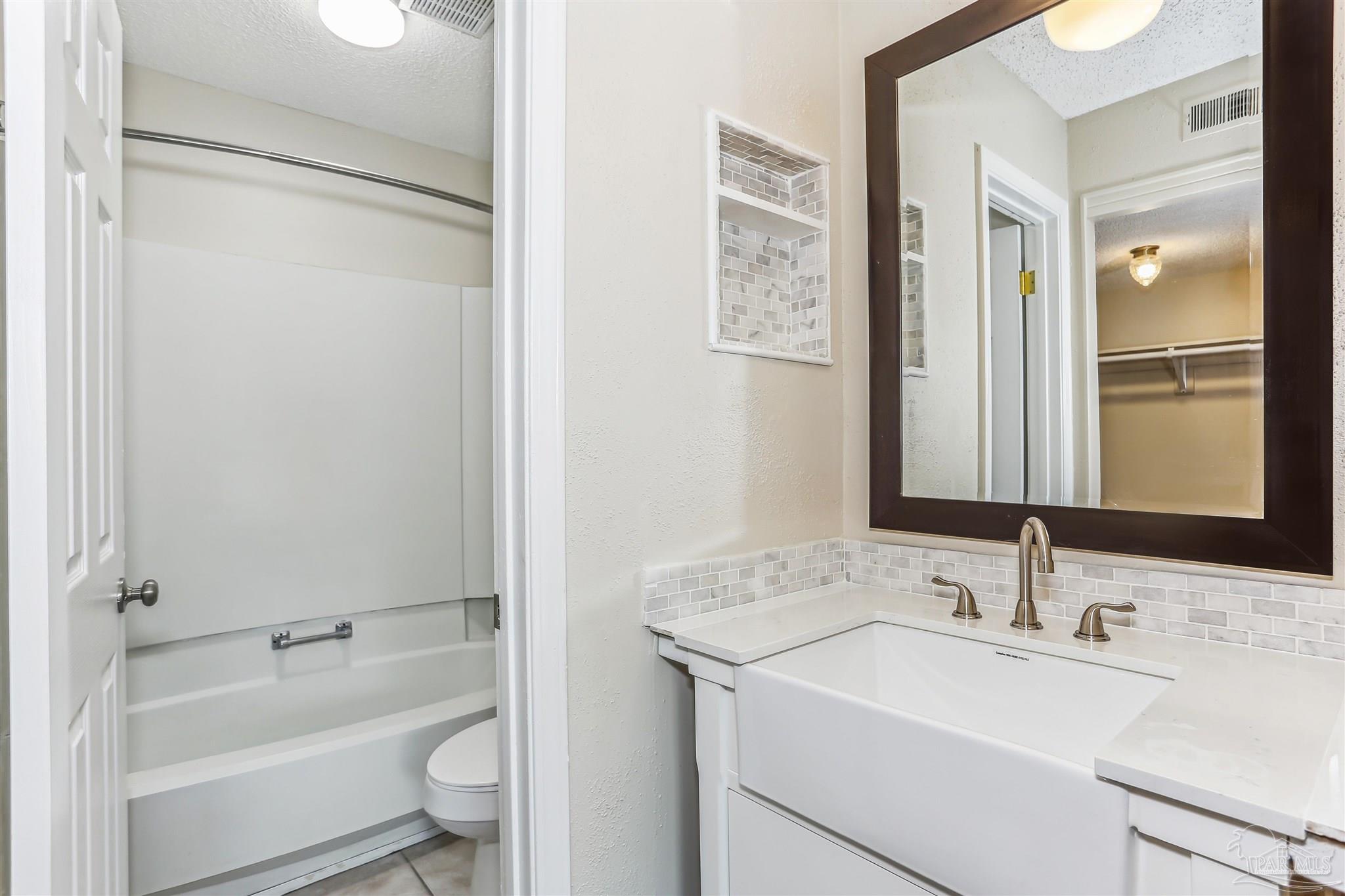 3012 Cedarwood Village Ln
