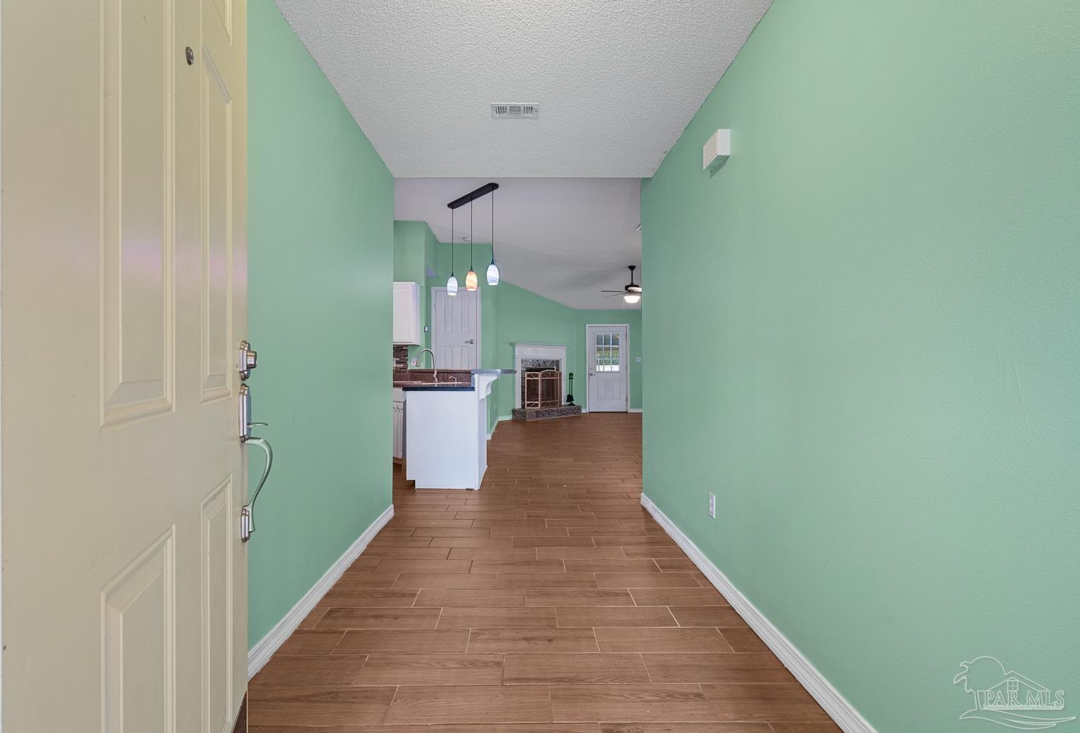 733 Ladner Dr