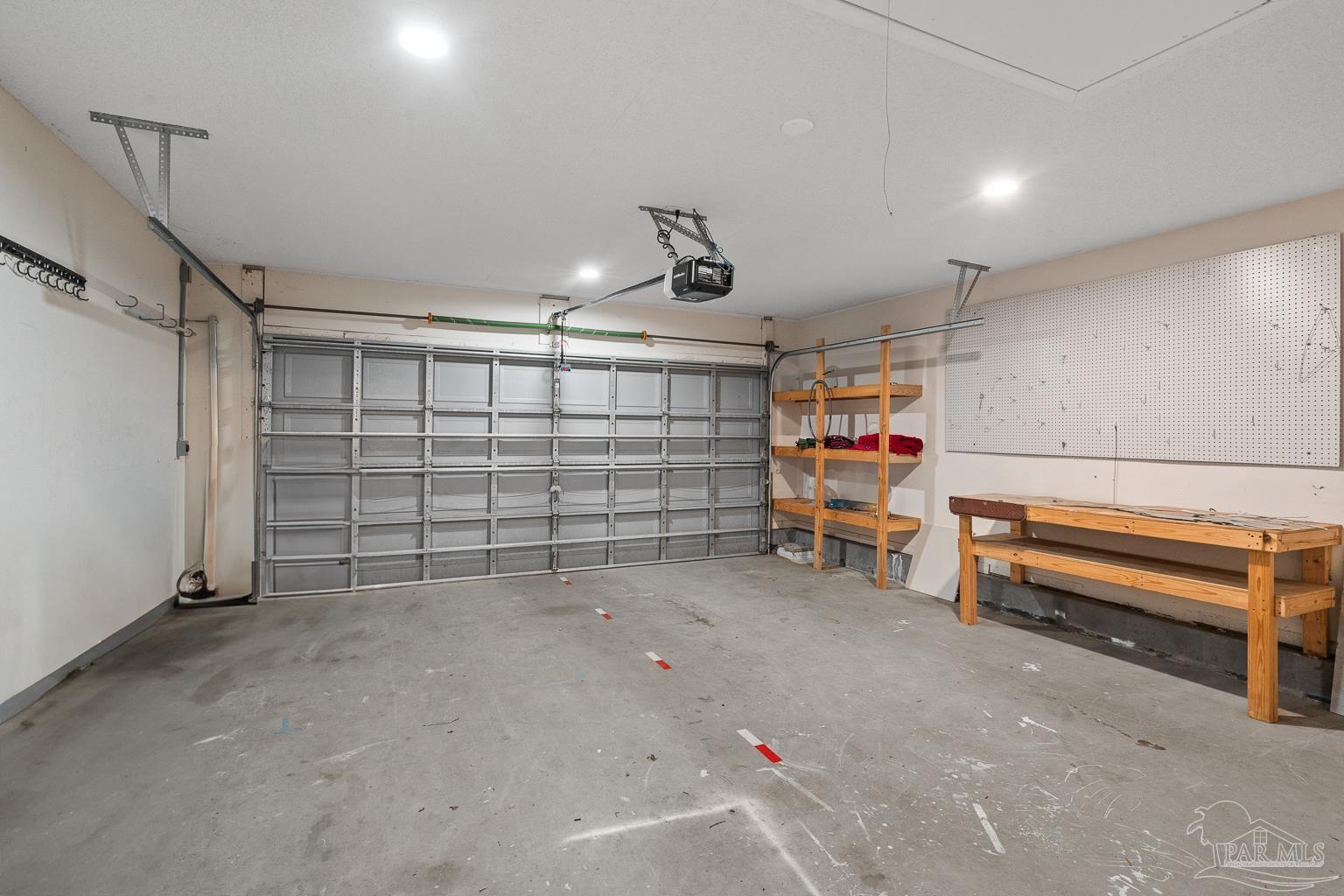 733 Ladner Dr