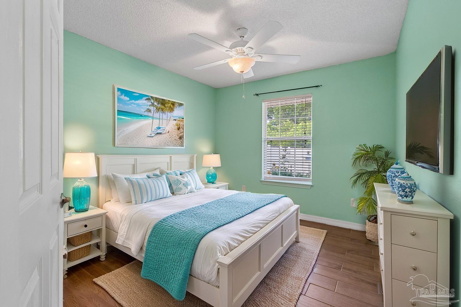 733 Ladner Dr
