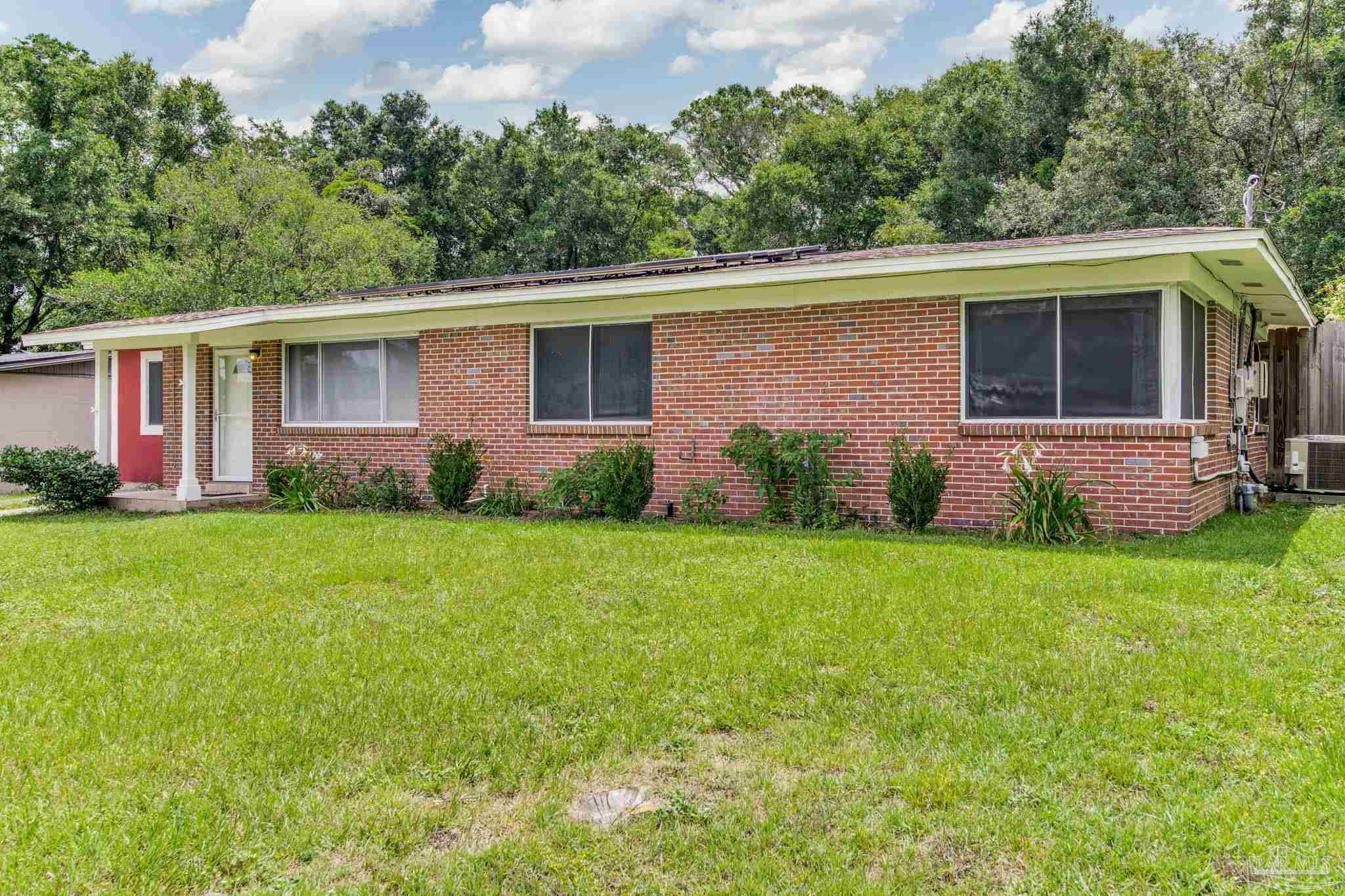 1002 Alexandria Dr
