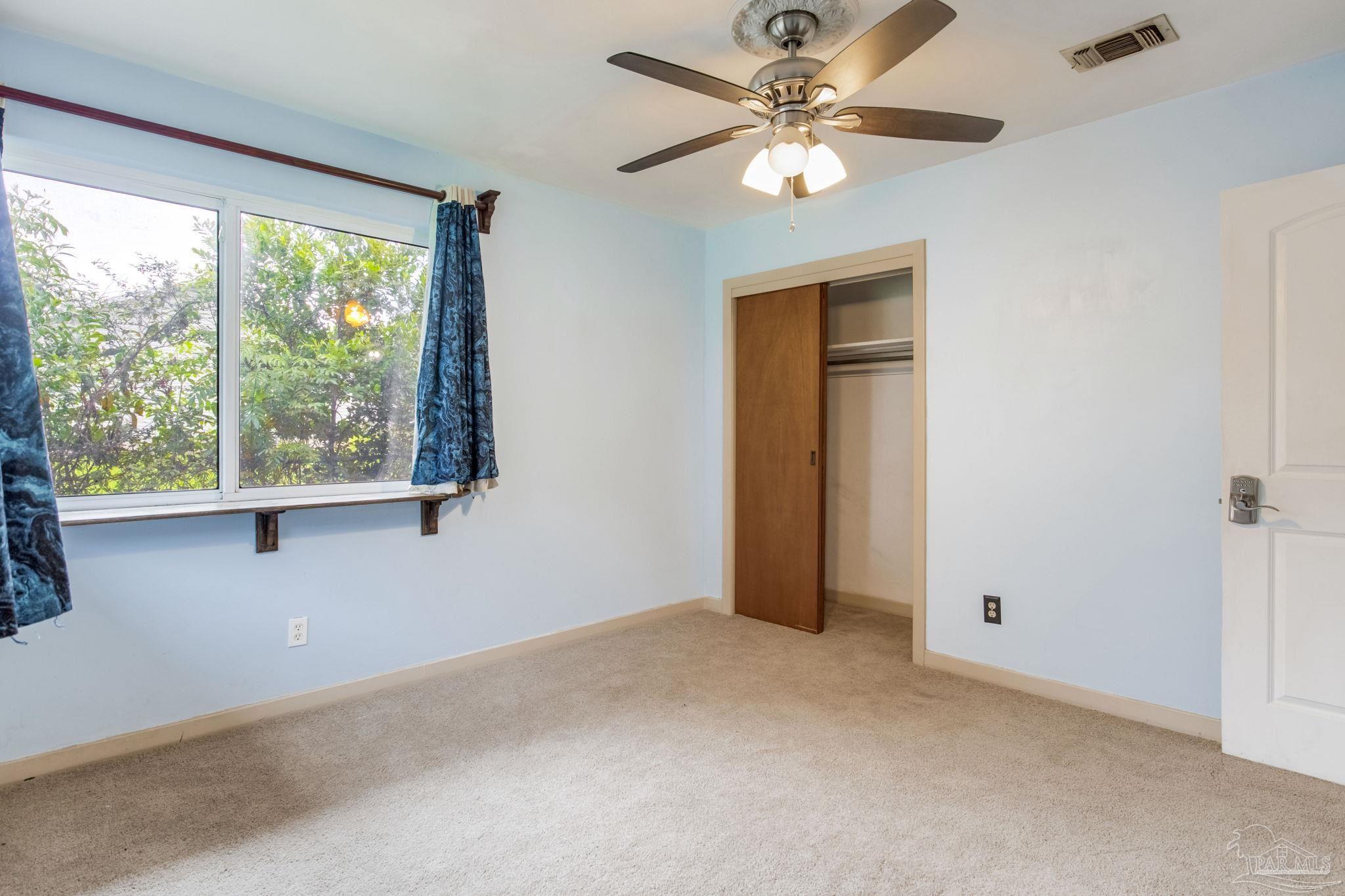1002 Alexandria Dr