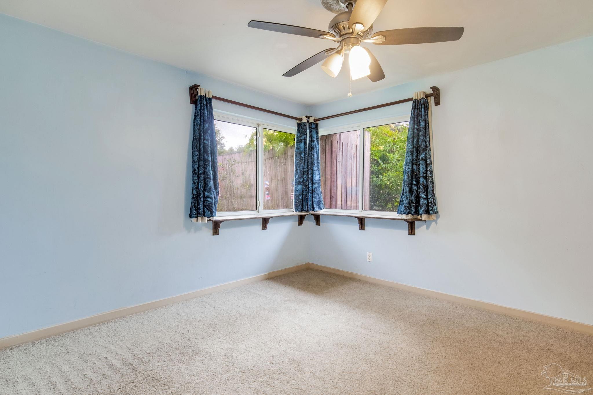1002 Alexandria Dr