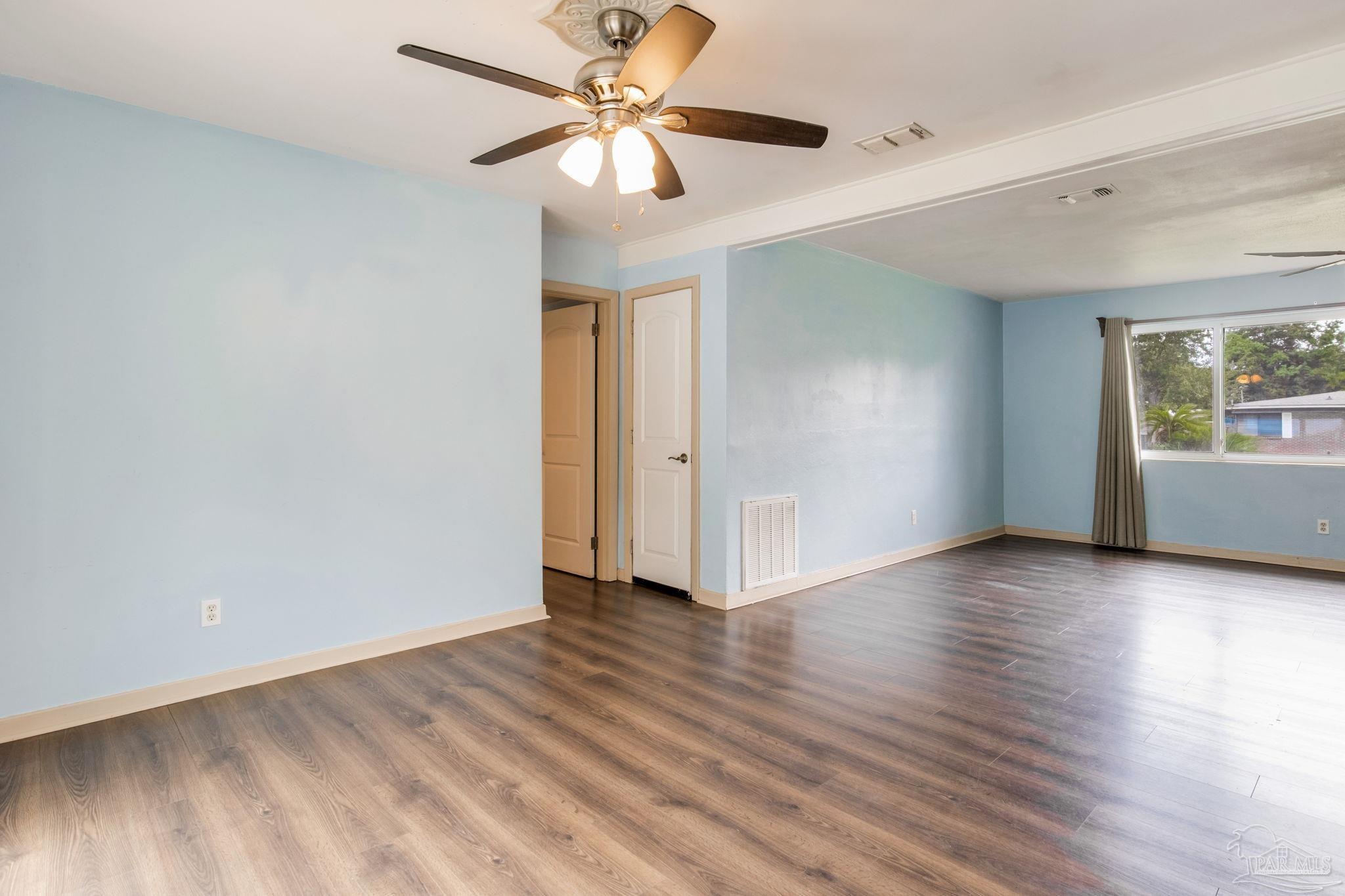 1002 Alexandria Dr