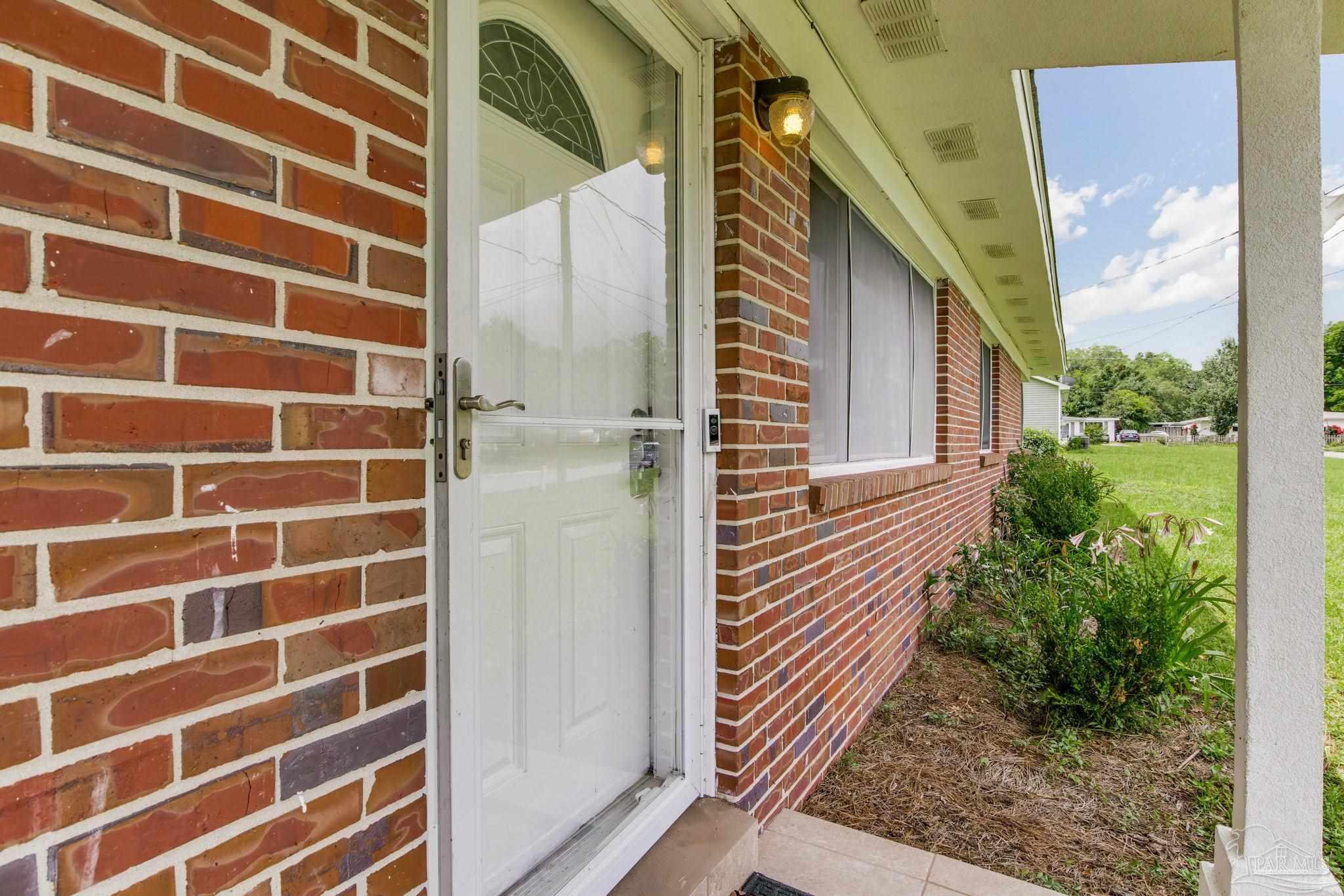 1002 Alexandria Dr