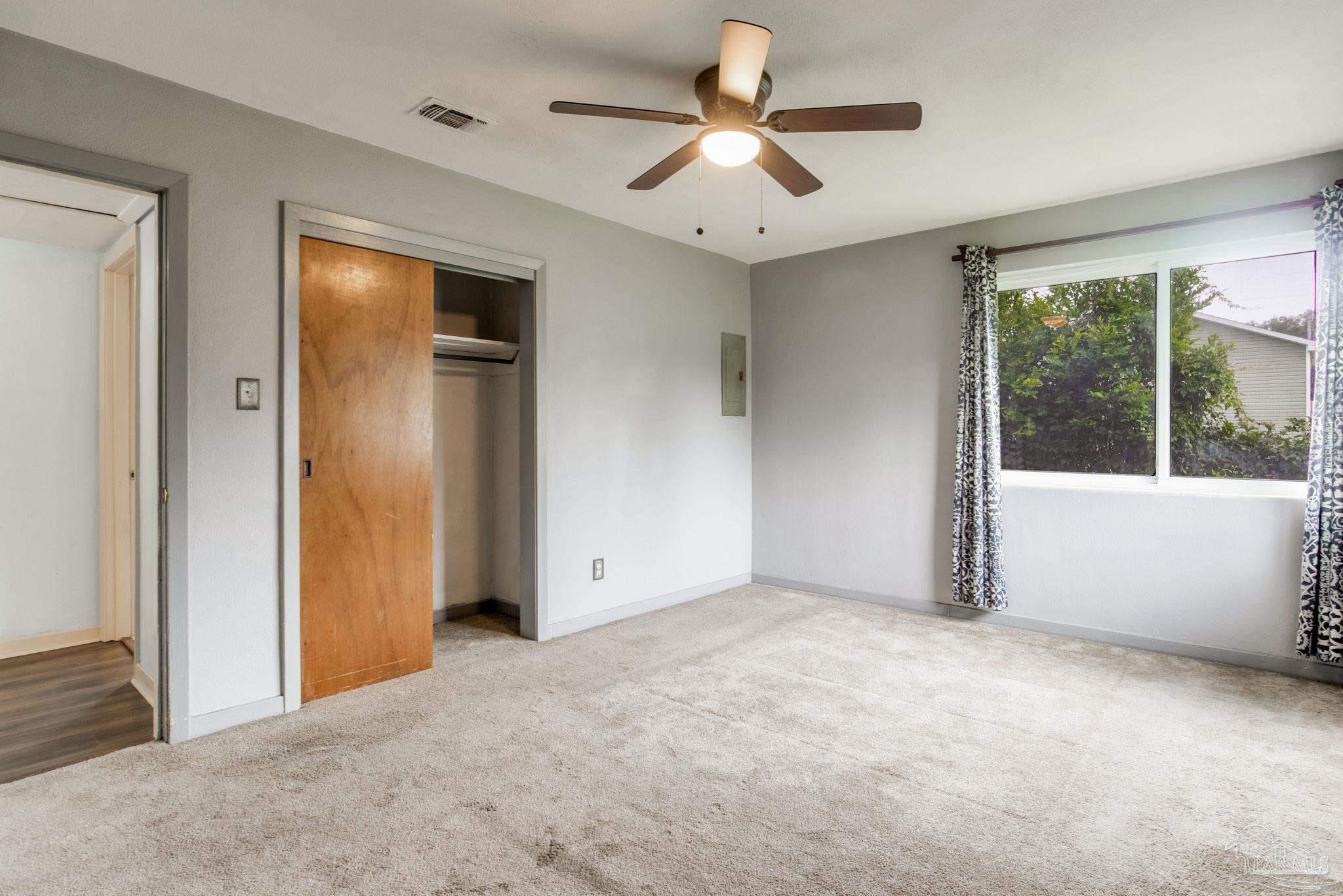1002 Alexandria Dr