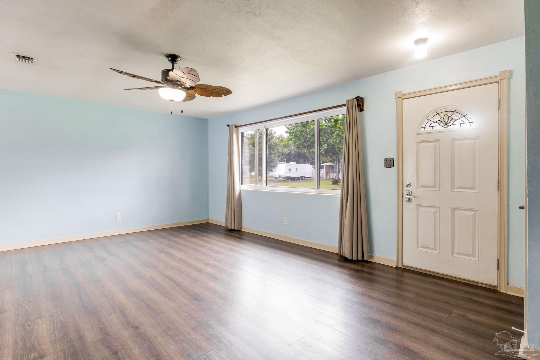 1002 Alexandria Dr