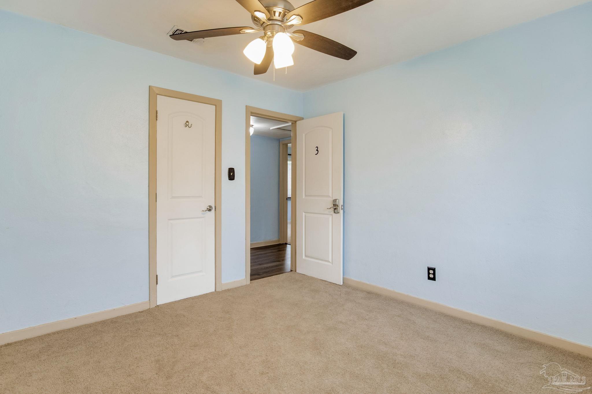 1002 Alexandria Dr