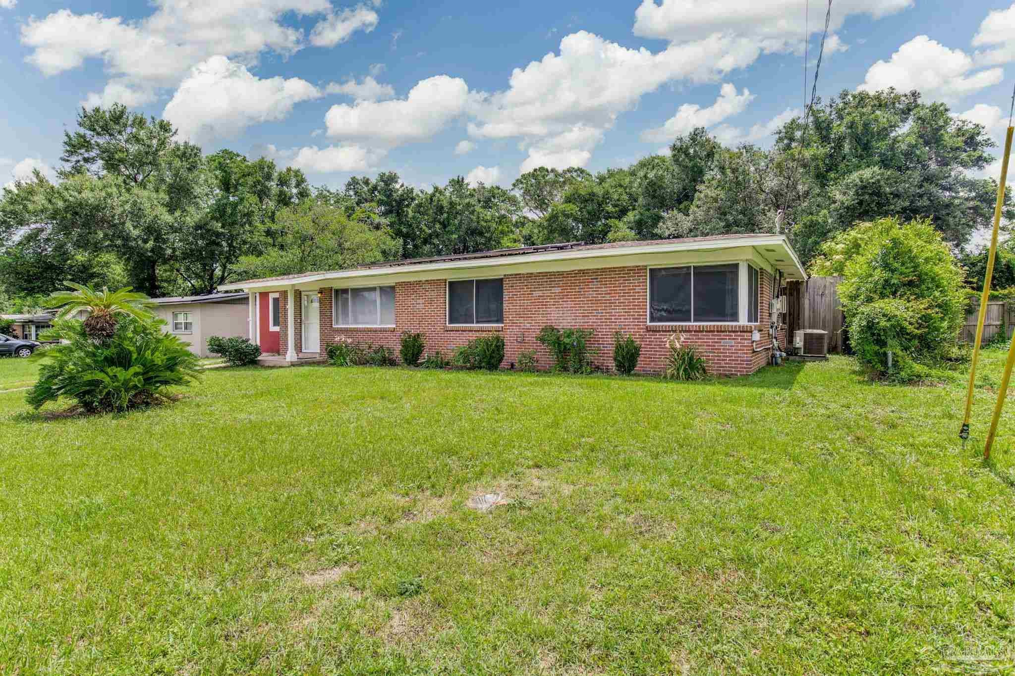 1002 Alexandria Dr