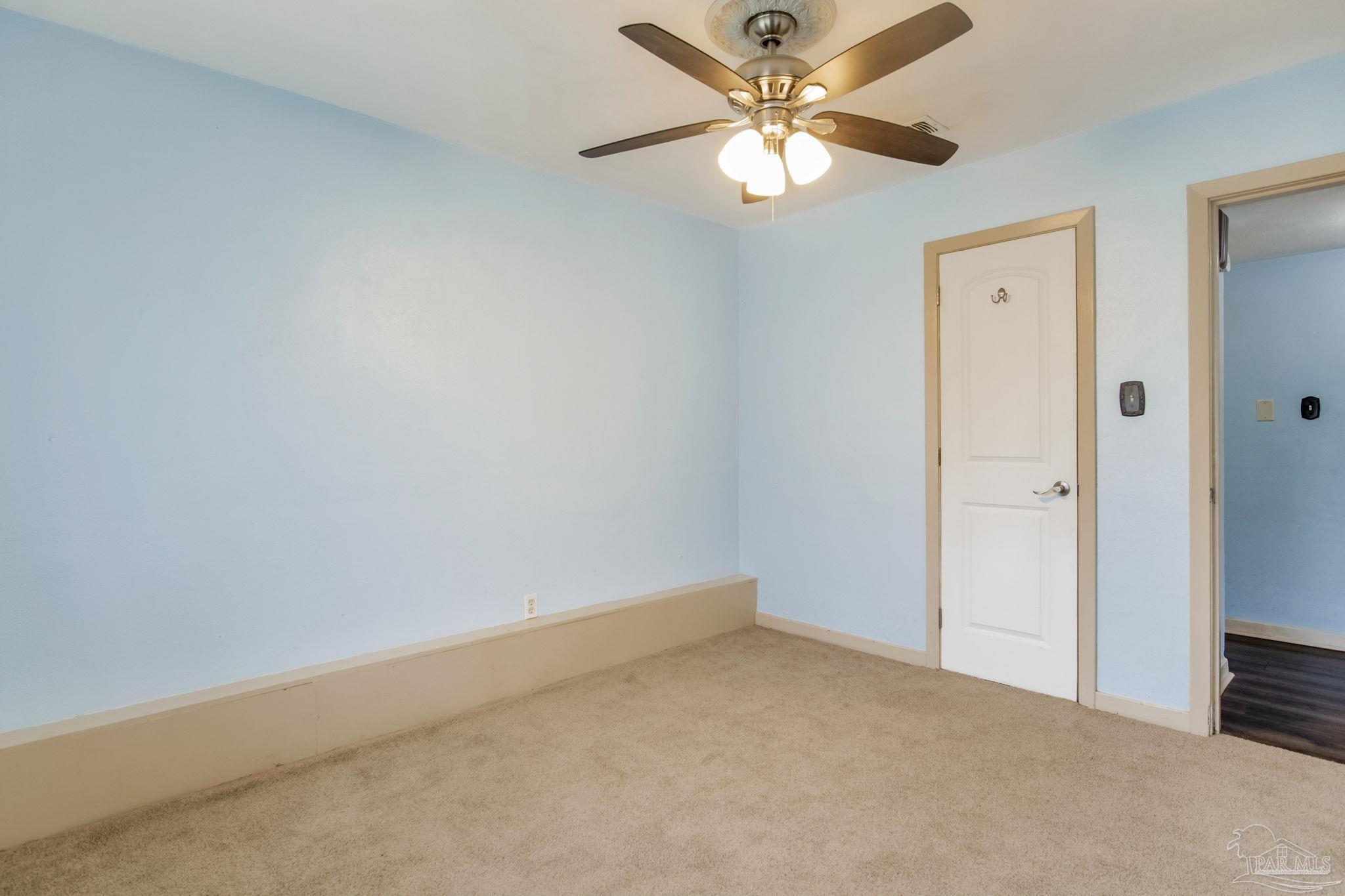 1002 Alexandria Dr