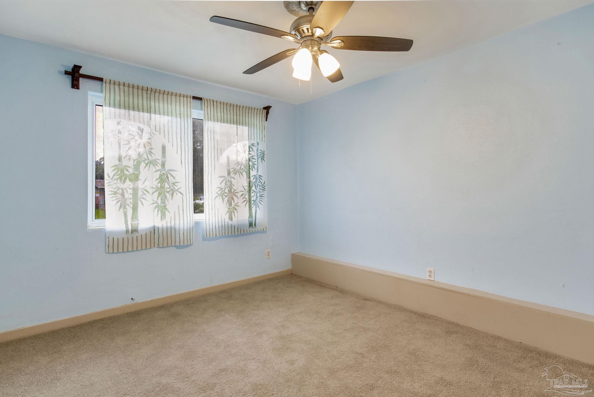 1002 Alexandria Dr