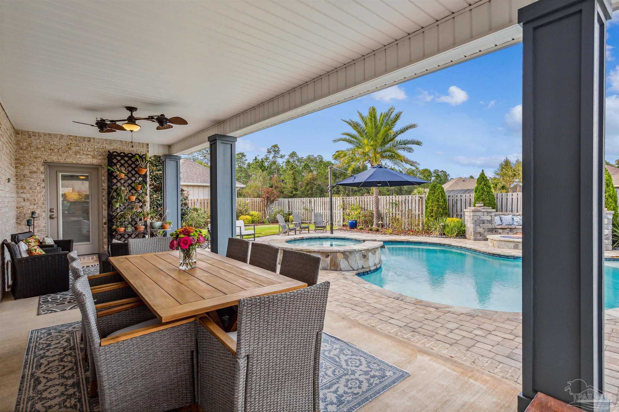 5843 Huntington Creek Blvd