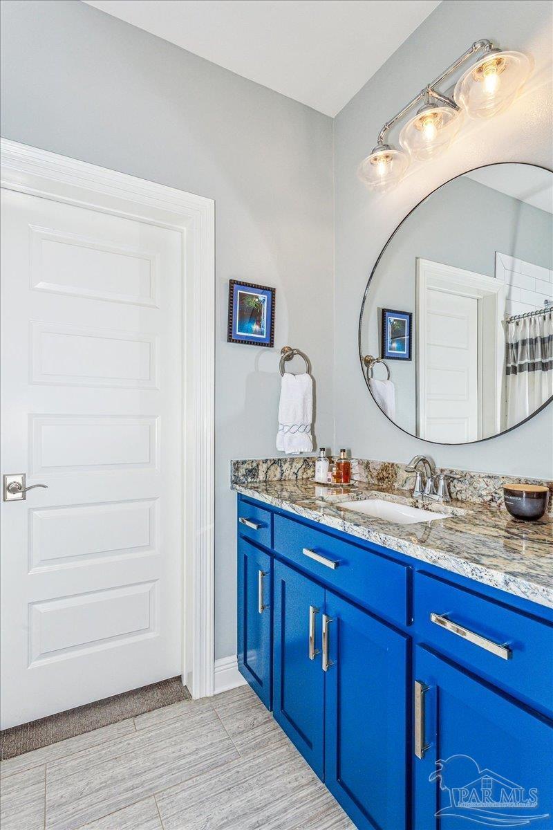 5843 Huntington Creek Blvd