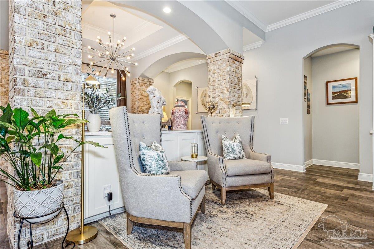 5843 Huntington Creek Blvd