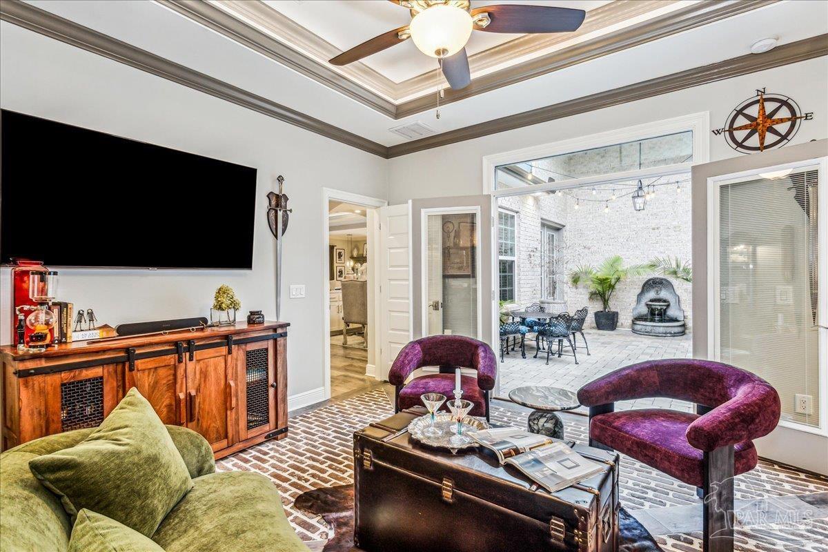 5843 Huntington Creek Blvd