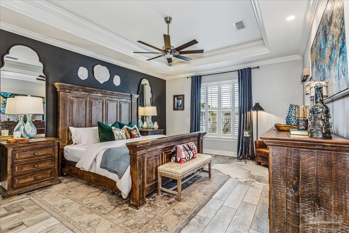 5843 Huntington Creek Blvd