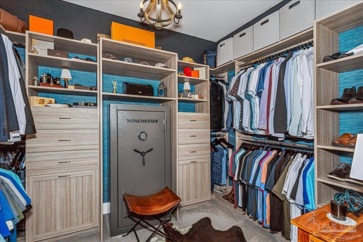 5843 Huntington Creek Blvd