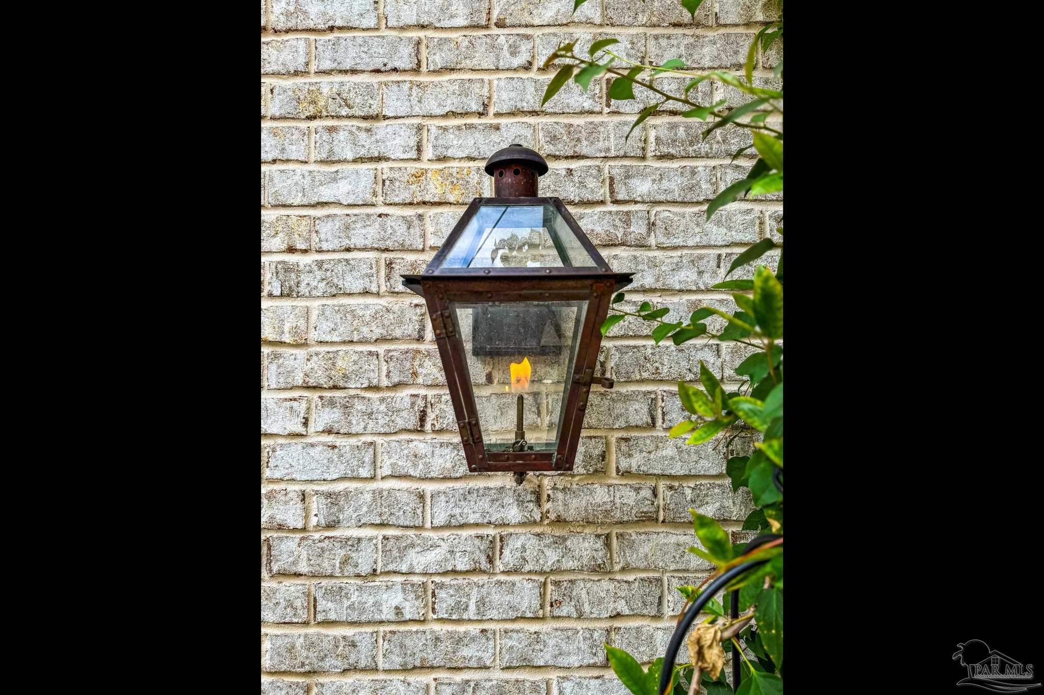 5843 Huntington Creek Blvd