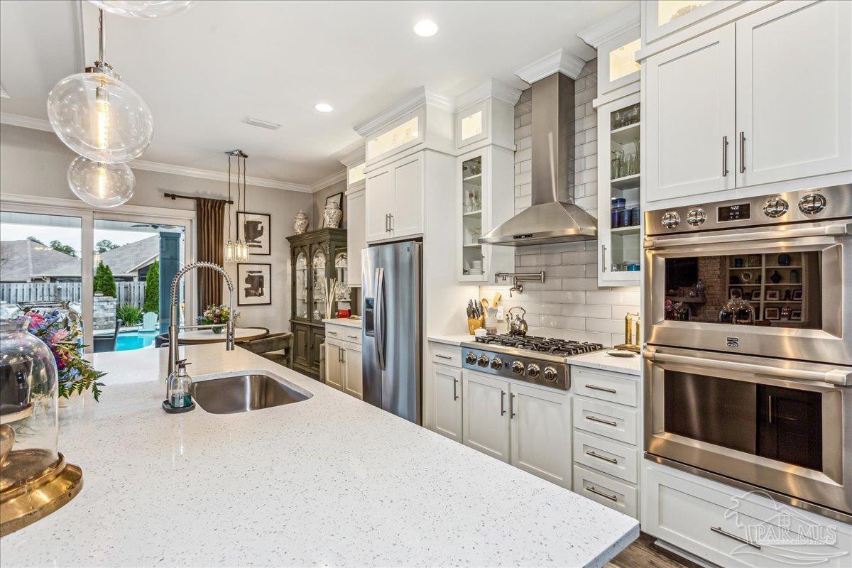 5843 Huntington Creek Blvd