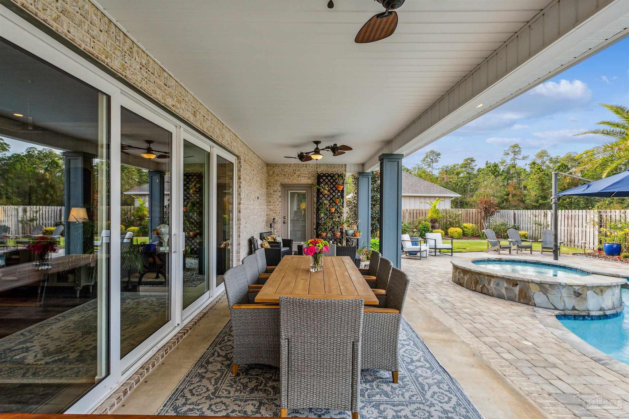 5843 Huntington Creek Blvd