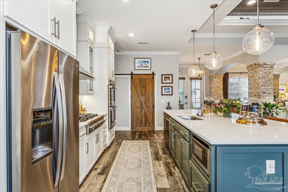 5843 Huntington Creek Blvd