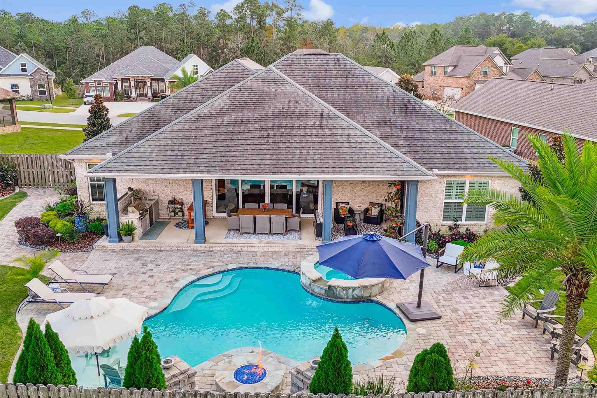 5843 Huntington Creek Blvd