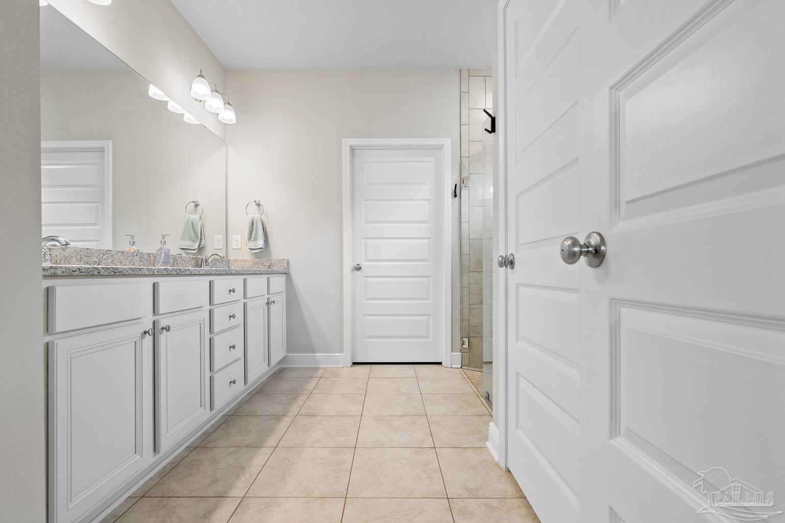 7695 Burnside Loop
