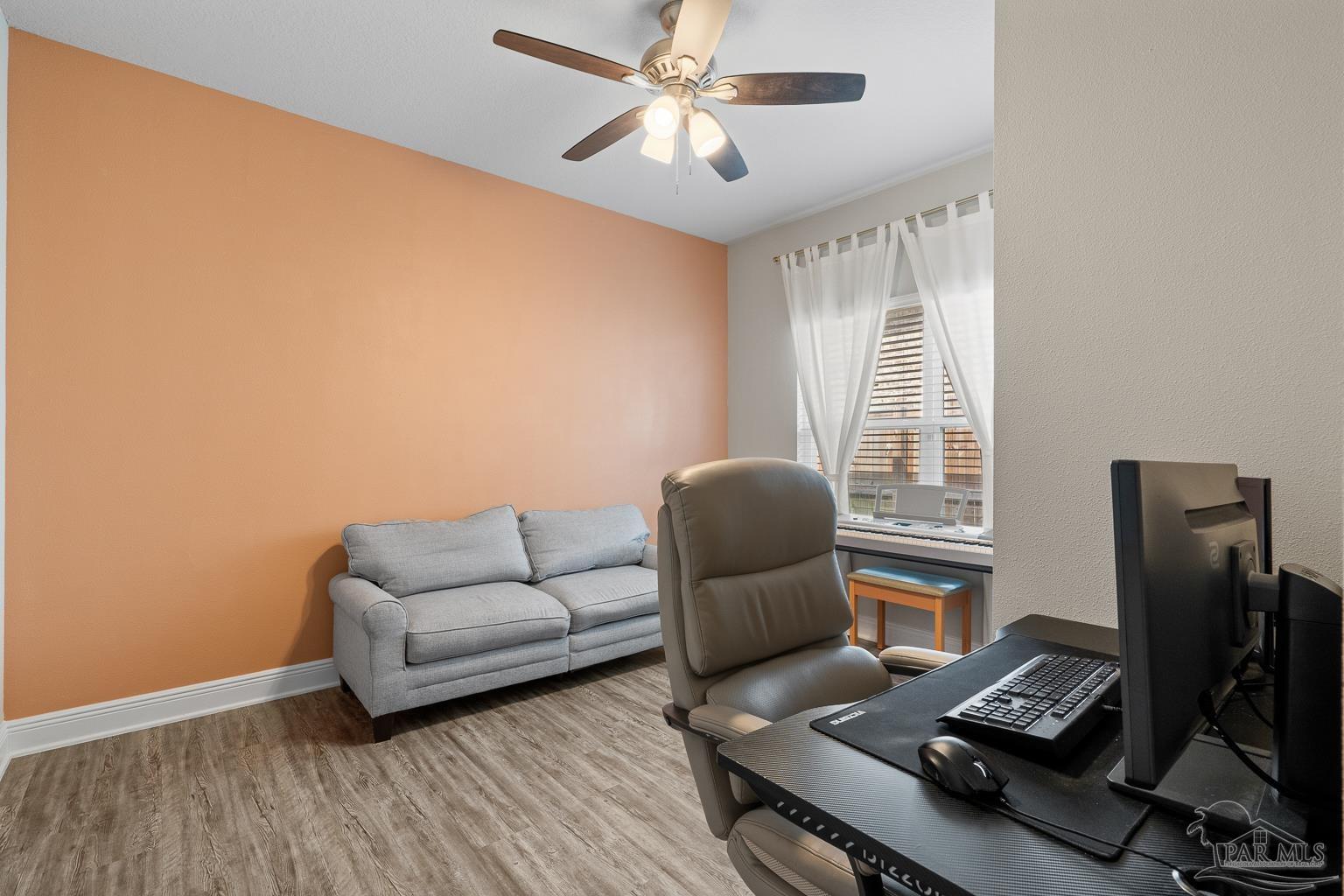 7695 Burnside Loop