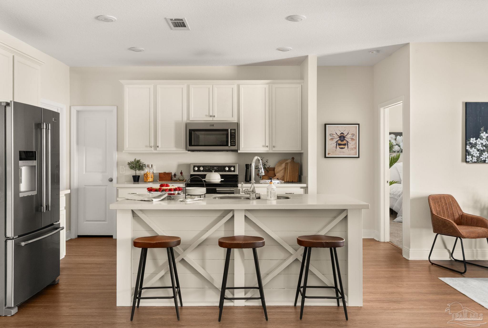 3505 Pelican Bay Cir
