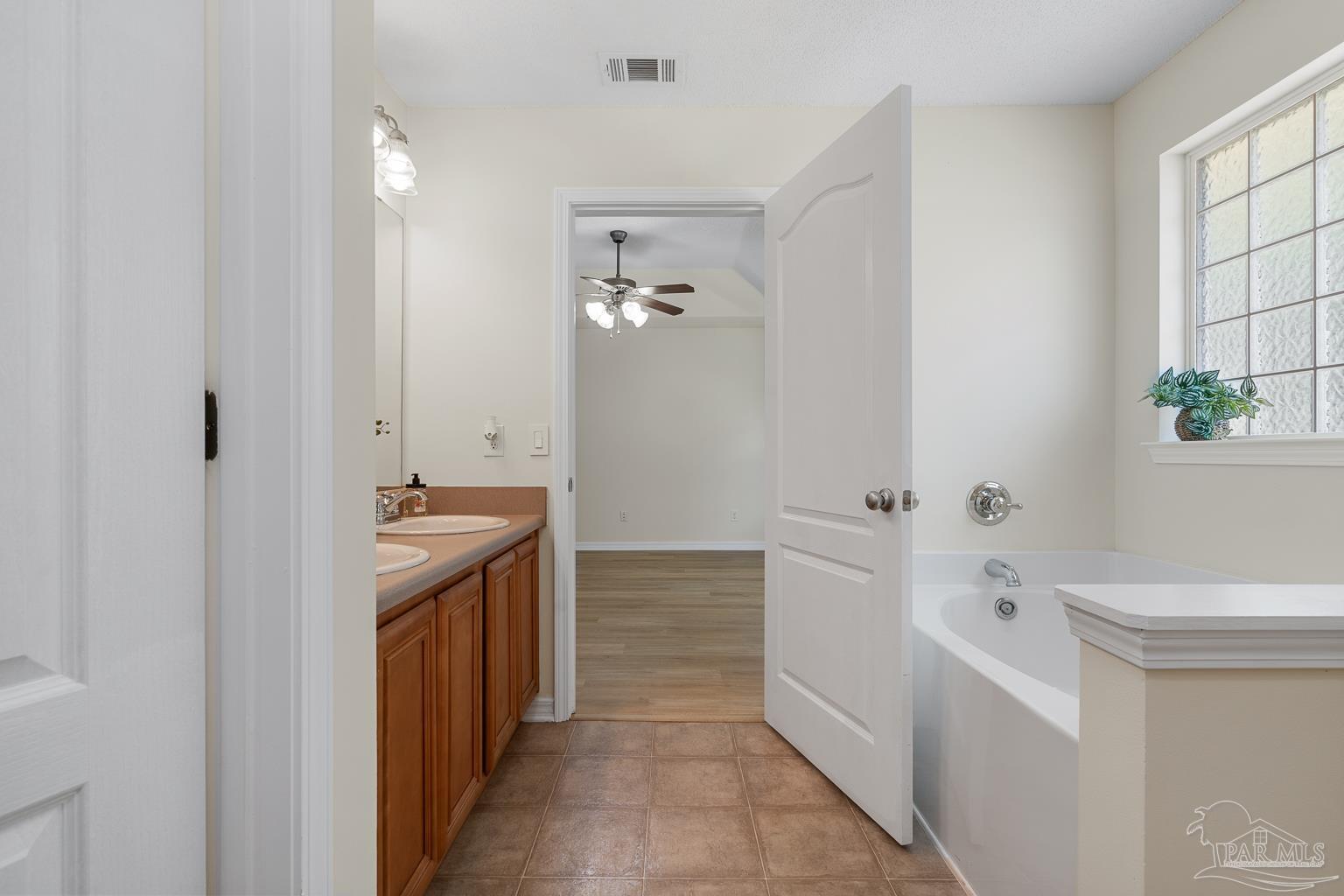 176 Creekview Dr