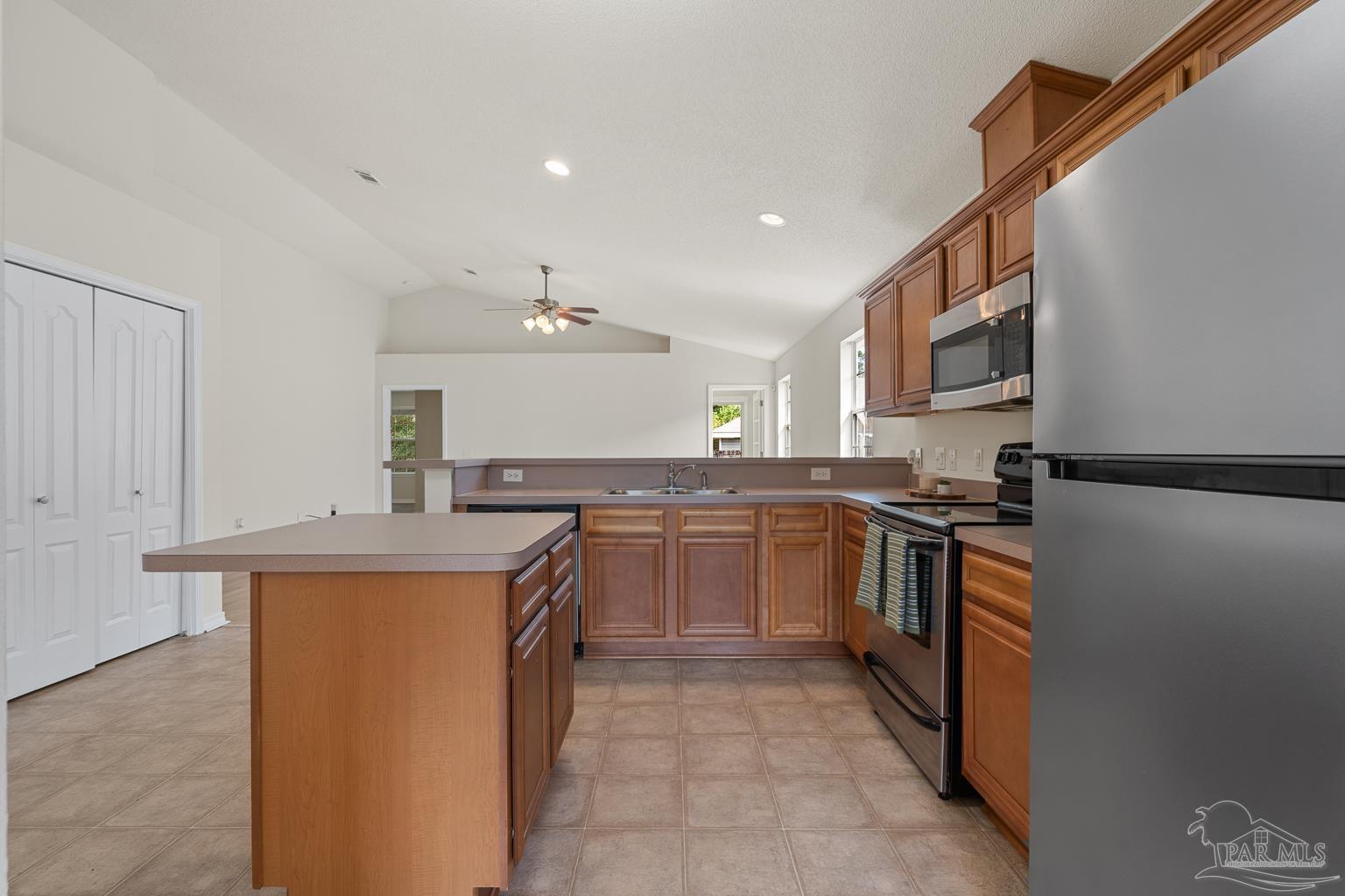 176 Creekview Dr
