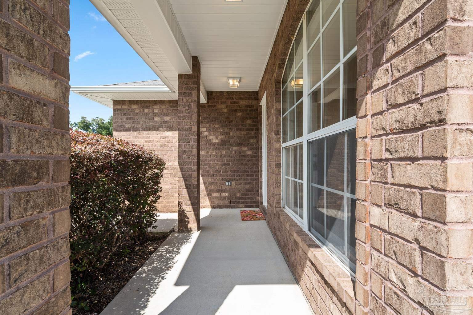 176 Creekview Dr